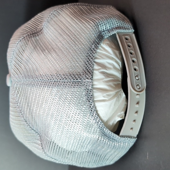 Headline Headwear, Leamington International Trucks Men's Gray Trucker Hat. - Picture 4 of 8